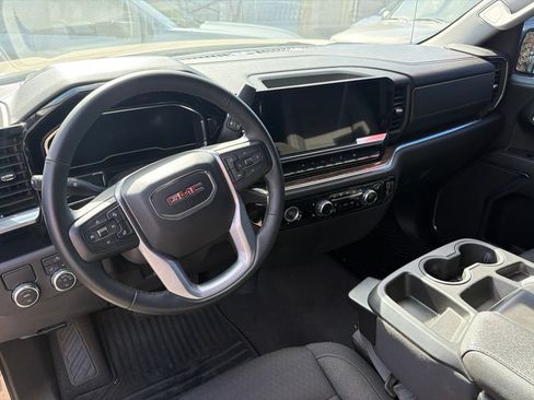 Used 2023 GMC Sierra 1500 Elevation RWD image 9