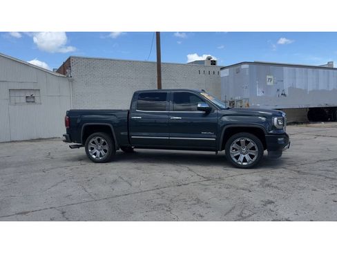 Used 2017 GMC Sierra 1500 Denali w/ Denali Ultimate Package AWD/4WD image 4