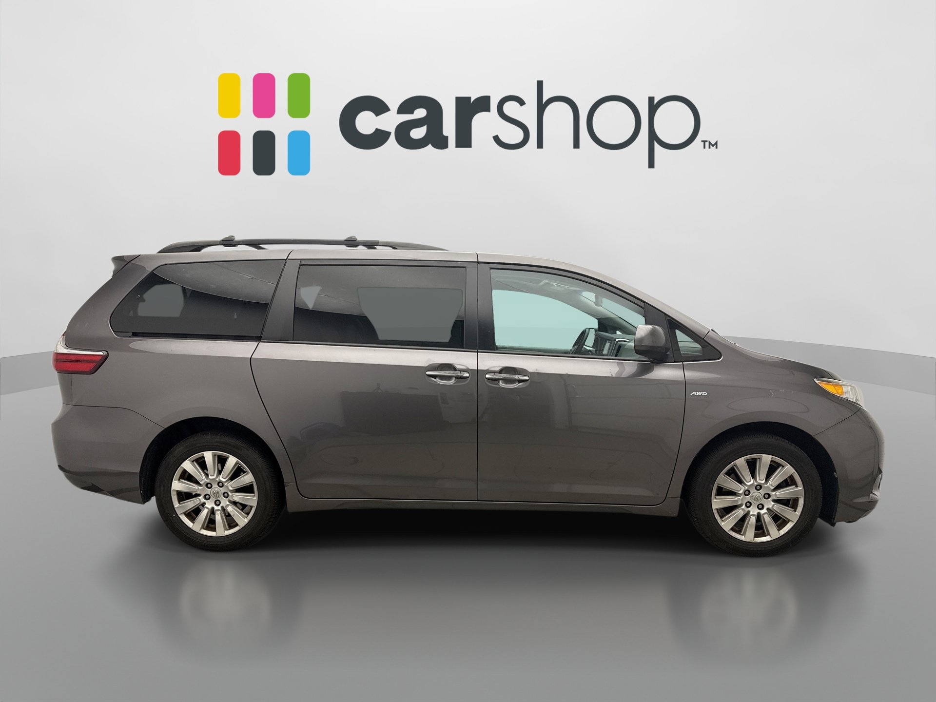 Used 2017 Toyota Sienna XLE Premium AWD/4WD image 3