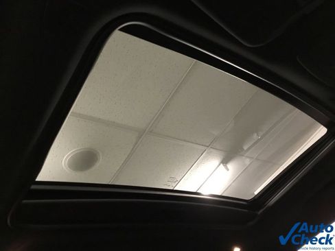 Used 2018 Dodge Challenger GT image 29