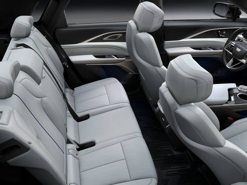 New 2024 Cadillac Lyriq Sport image 53