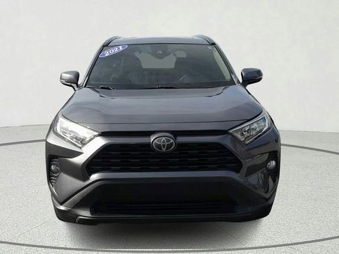 Used 2021 Toyota RAV4 XLE Premium image 2