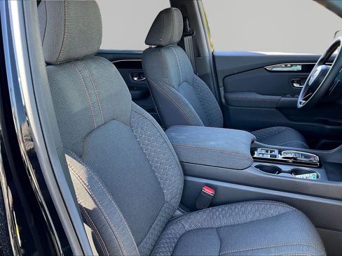 New 2026 Honda Pilot Sport image 18