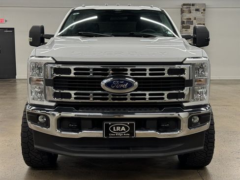 Used 2024 Ford F350 XLT AWD/4WD image 2