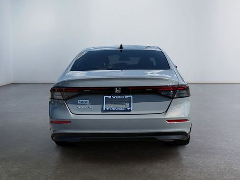 Used 2025 Honda Accord SE image 4