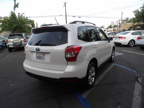 Used 2014 Subaru Forester 2.5i Touring AWD/4WD image 3
