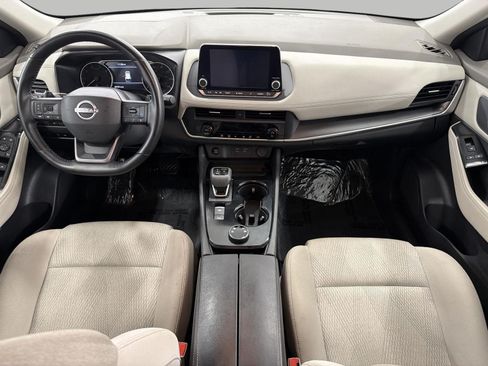 Used 2025 Nissan Rogue SV AWD/4WD image 6