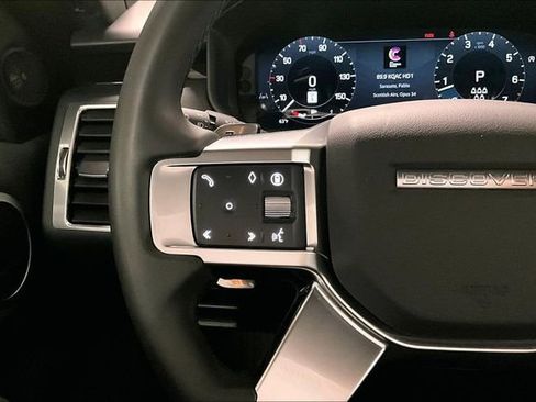 Certified 2025 Land Rover Discovery S AWD/4WD image 16