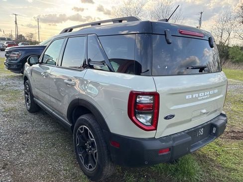 Used 2025 Ford Bronco Sport Outer Banks w/ Outer Banks Tech Package+ image 3