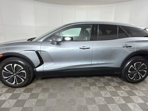 Used 2024 Chevrolet Blazer EV LT AWD/4WD image 6