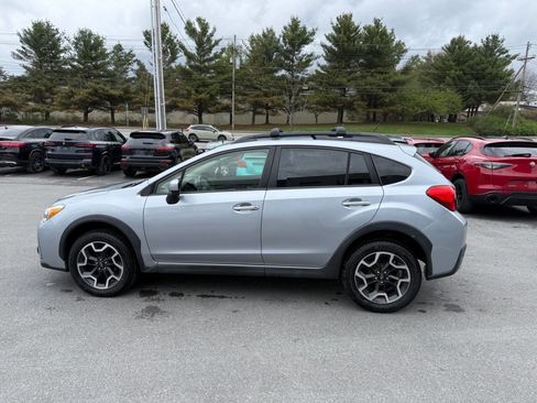 Used 2017 Subaru Crosstrek 2.0i Premium AWD/4WD image 9