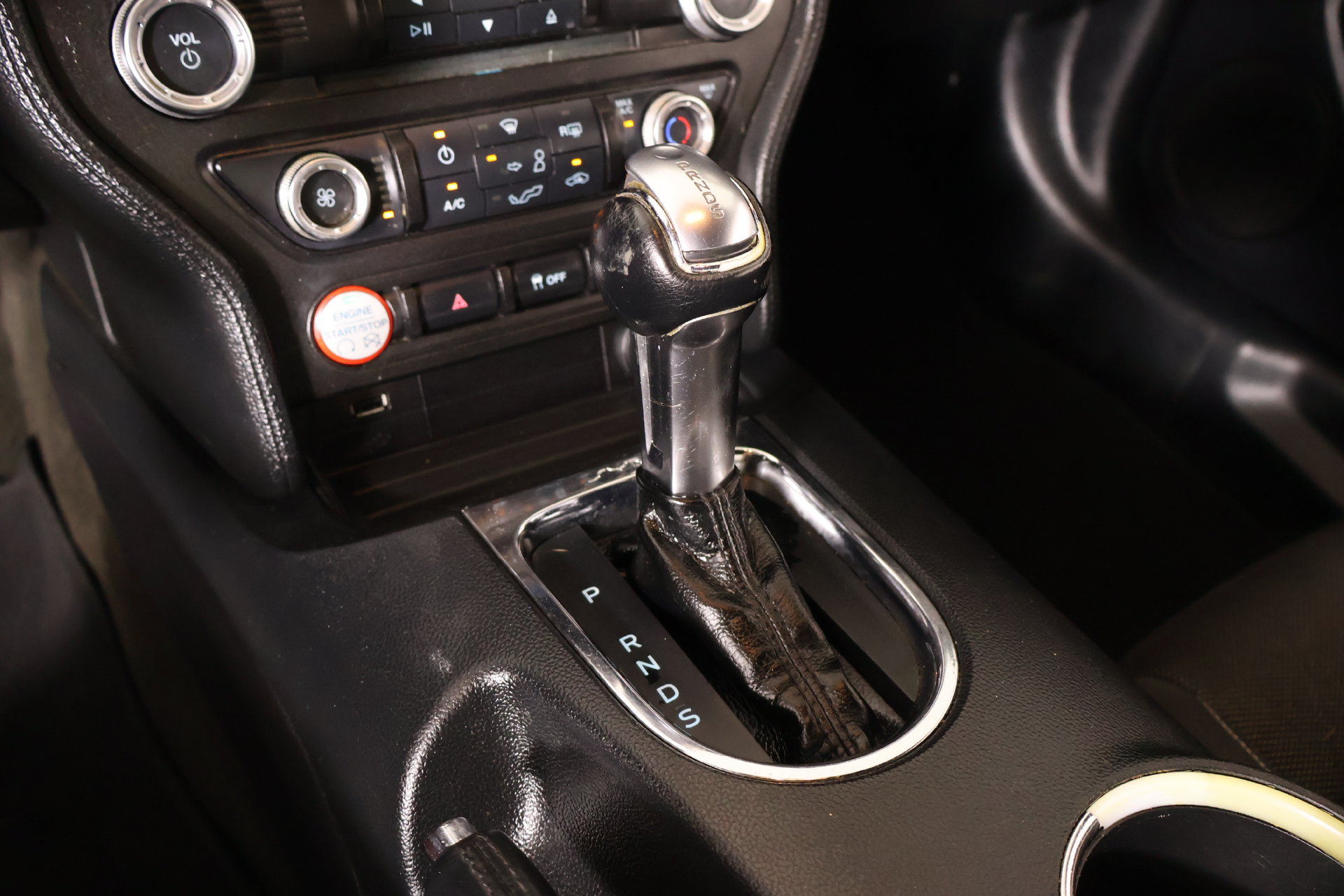Used 2016 Ford Mustang Coupe RWD image 7