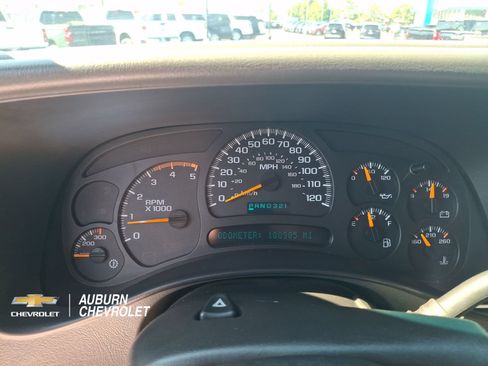 Used 2005 Chevrolet Silverado 3500 LT w/ Heavy-Duty Power Package AWD/4WD image 13