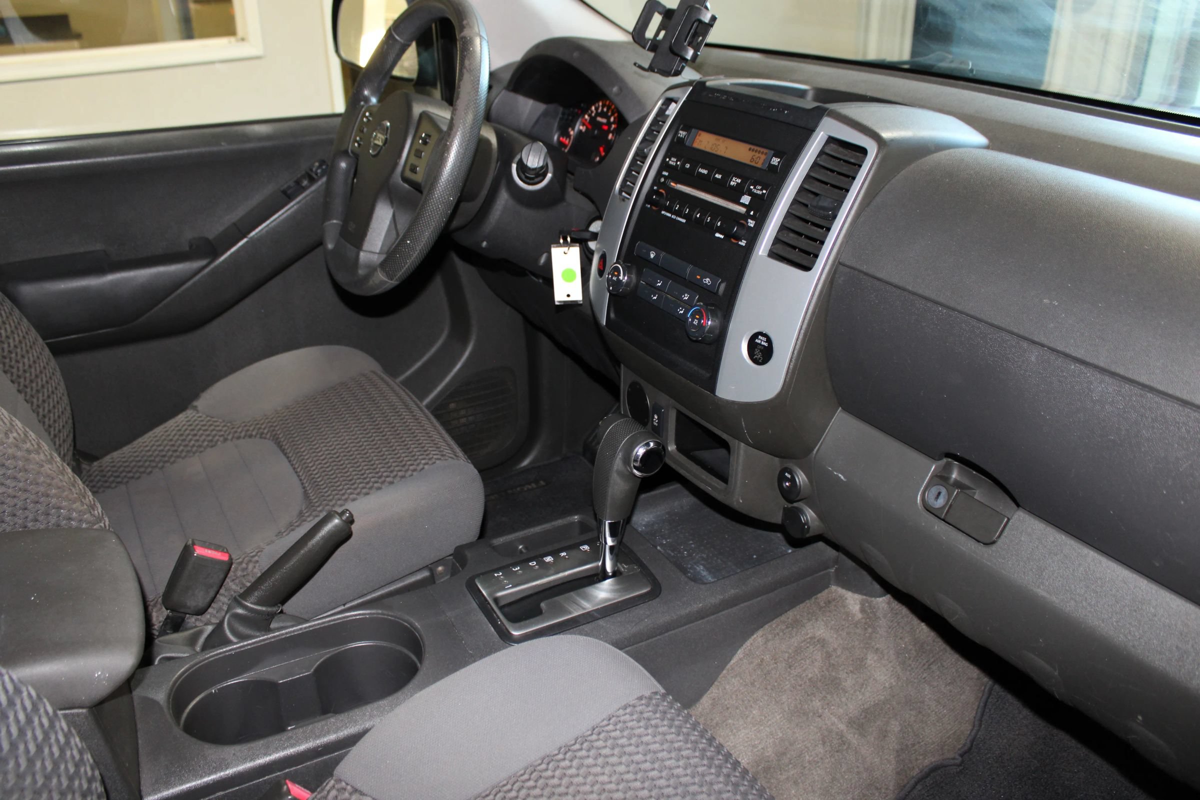 Used 2012 Nissan Frontier SV w/ SV Premium Utility Pkg RWD image 28