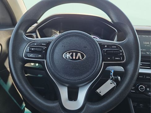Used 2020 Kia Niro LX FWD image 19