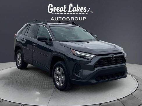 Used 2025 Toyota RAV4 LE AWD/4WD image 7