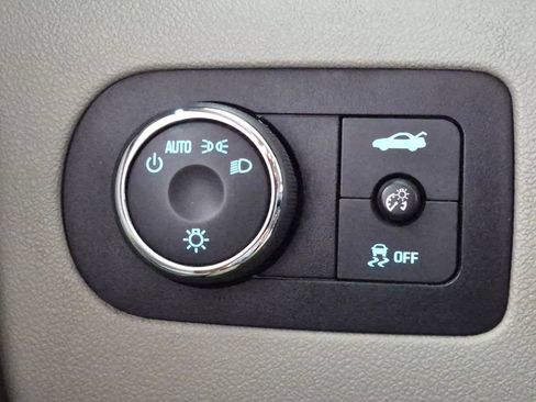 Used 2014 Chevrolet Impala LT w/ LT Sunroof Package FWD image 18