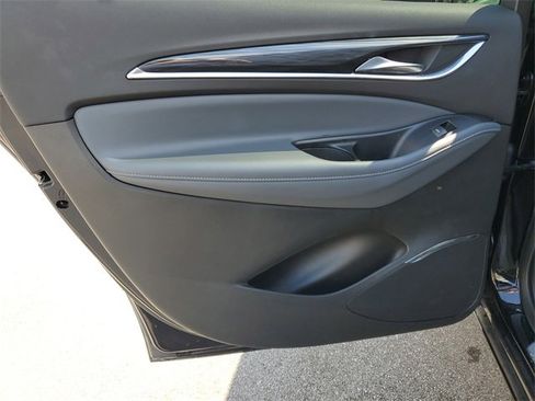 Used 2024 Buick Enclave Premium image 24