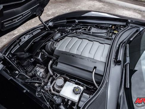 Used 2014 Chevrolet Corvette Stingray Z51 w/ 3LT Preferred Equipment Group image 27