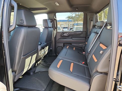 New 2026 GMC Sierra 2500 AT4 w/ AT4 Premium Plus Package AWD/4WD image 7