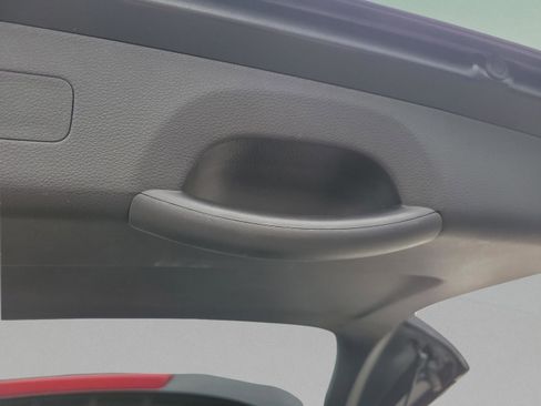 Certified 2024 Kia Carnival LX image 12