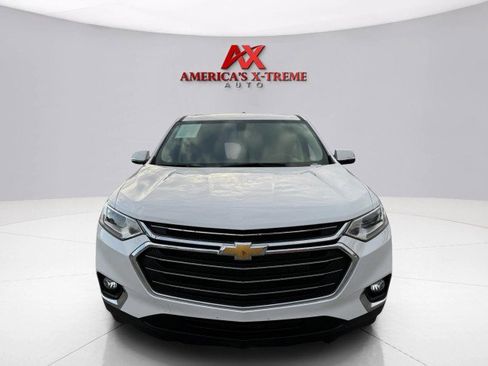 Used 2020 Chevrolet Traverse LT image 8