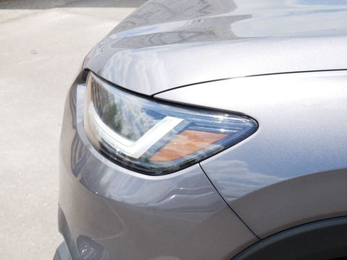 Certified 2025 Honda HR-V LX image 16