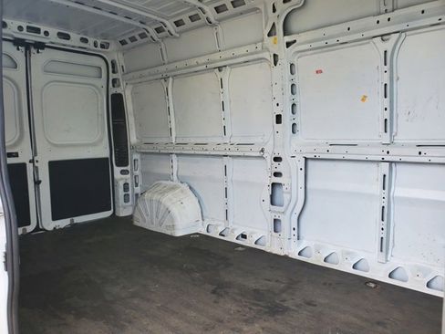 Used 2023 RAM ProMaster 2500 image 23