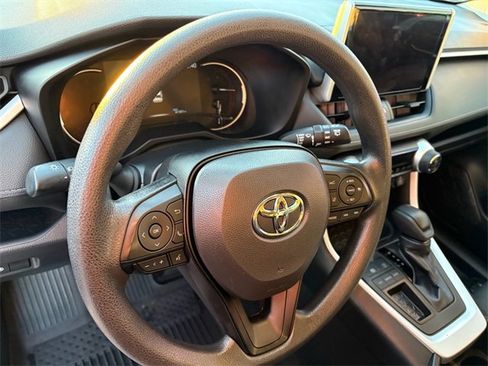 Used 2024 Toyota RAV4 XLE image 9