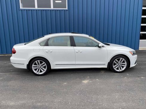 Used 2017 Volkswagen Passat 1.8T SE image 15