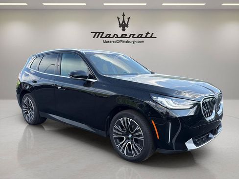 Used 2025 BMW X3 xDrive30i w/ Premium Package AWD/4WD image 3