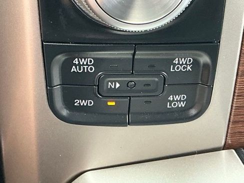 Used 2017 RAM 1500 Laramie w/ Convenience Group image 15