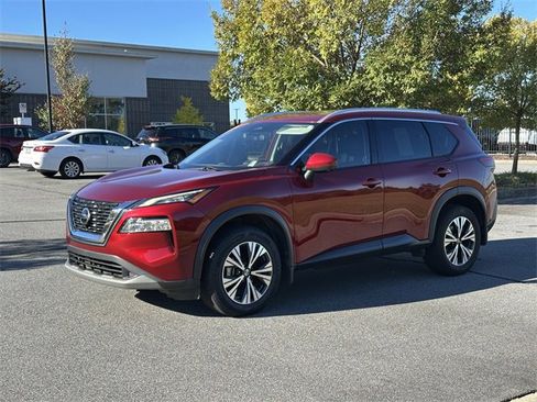 Used 2021 Nissan Rogue SV w/ Premium Package image 3