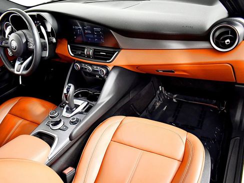 Used 2020 Alfa Romeo Giulia AWD w/ Quick Order Package 22J Sport image 24