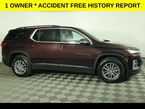 Used 2023 Chevrolet Traverse LT AWD/4WD image 2