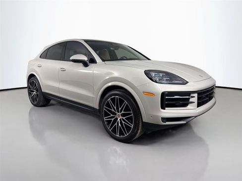 Certified 2026 Porsche Cayenne Coupe AWD/4WD image 9