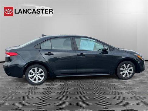 Certified 2022 Toyota Corolla LE image 8
