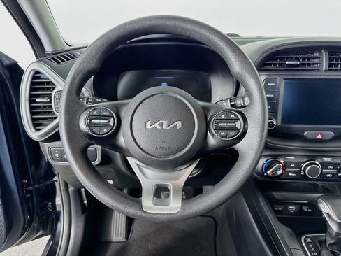 Used 2024 Kia Soul LX w/ Option Group 015 FWD image 12