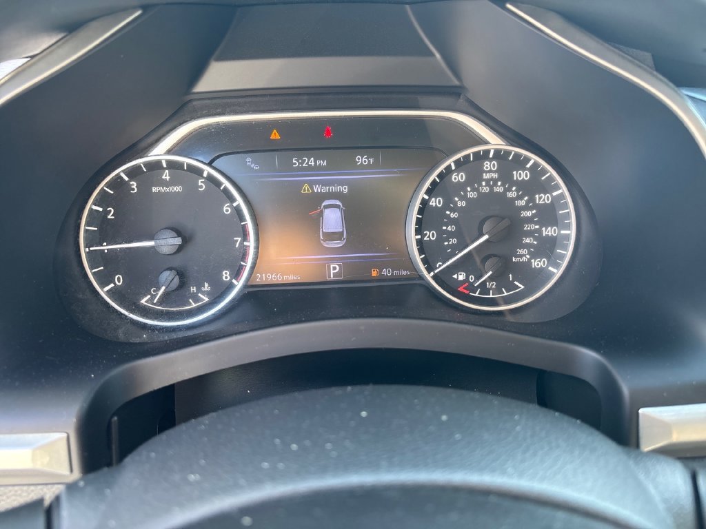 Used 2024 Nissan Murano SV AWD/4WD image 12