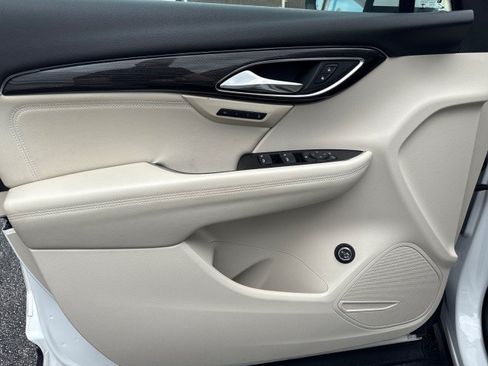 Used 2023 Buick Envision Essence FWD image 14