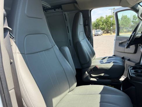 Used 2025 Chevrolet Express 2500 Extended w/ Driver Convenience Package RWD image 17