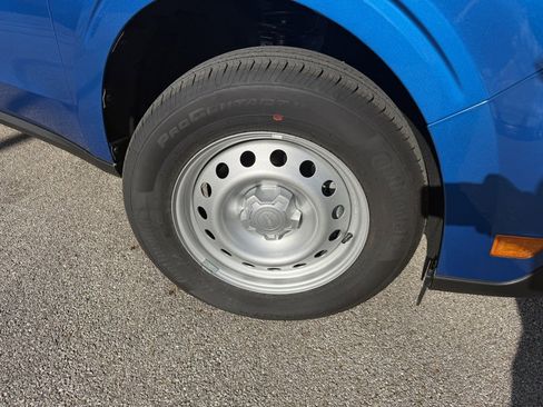 New 2025 Ford Maverick XL image 11