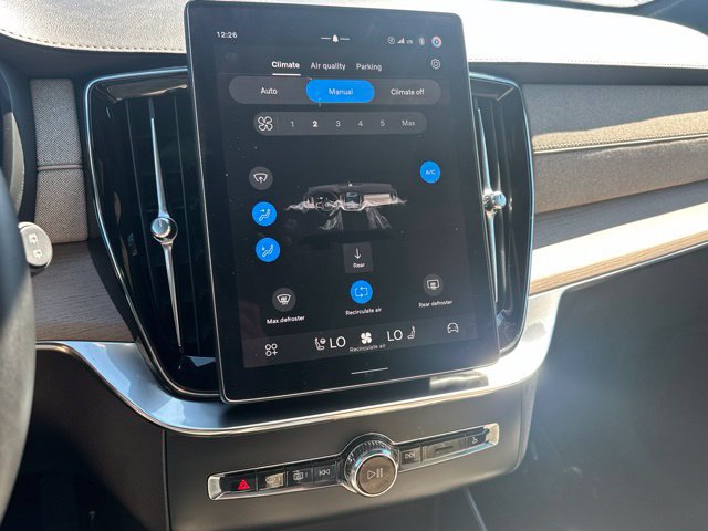 Certified 2026 Volvo XC90 B6 Plus AWD/4WD image 22