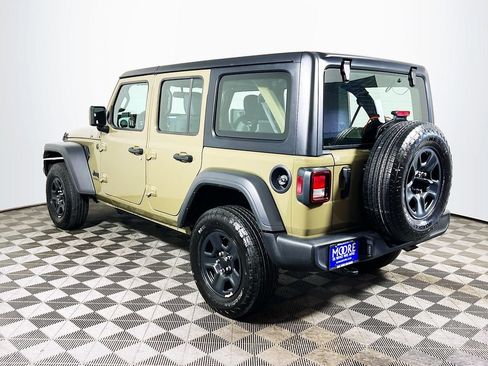 Used 2025 Jeep Wrangler Unlimited Sport AWD/4WD image 6