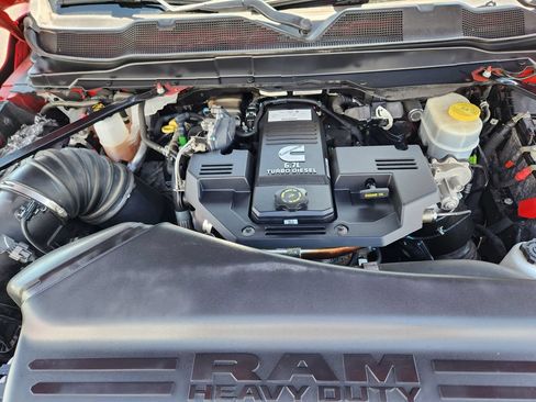 Used 2019 RAM 2500 Tradesman w/ Chrome Appearance Group AWD/4WD image 32