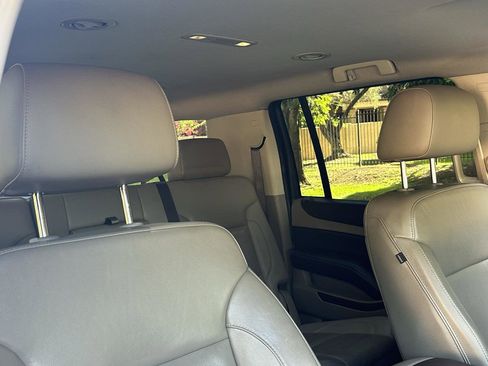 Used 2019 Chevrolet Suburban LT AWD/4WD image 23