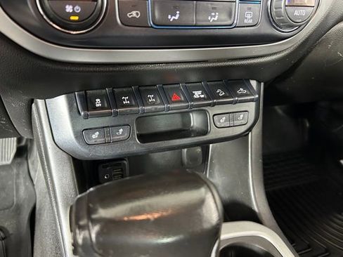 Used 2019 Chevrolet Colorado ZR2 AWD/4WD image 27