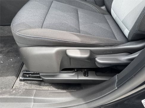 Used 2025 Chevrolet Trax LS FWD image 16