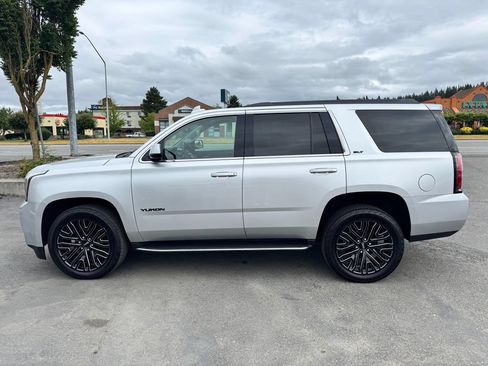 Used 2020 GMC Yukon SLT w/ Open Road Package AWD/4WD image 4
