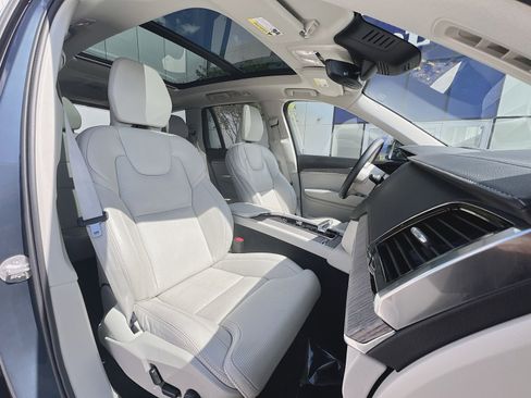 Certified 2024 Volvo XC90 B6 Ultimate AWD/4WD image 36